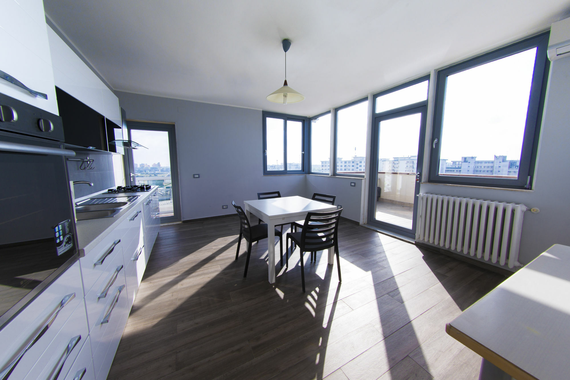 Penthouse Station Luxury Suites & Apartment برينديسي المظهر الخارجي الصورة